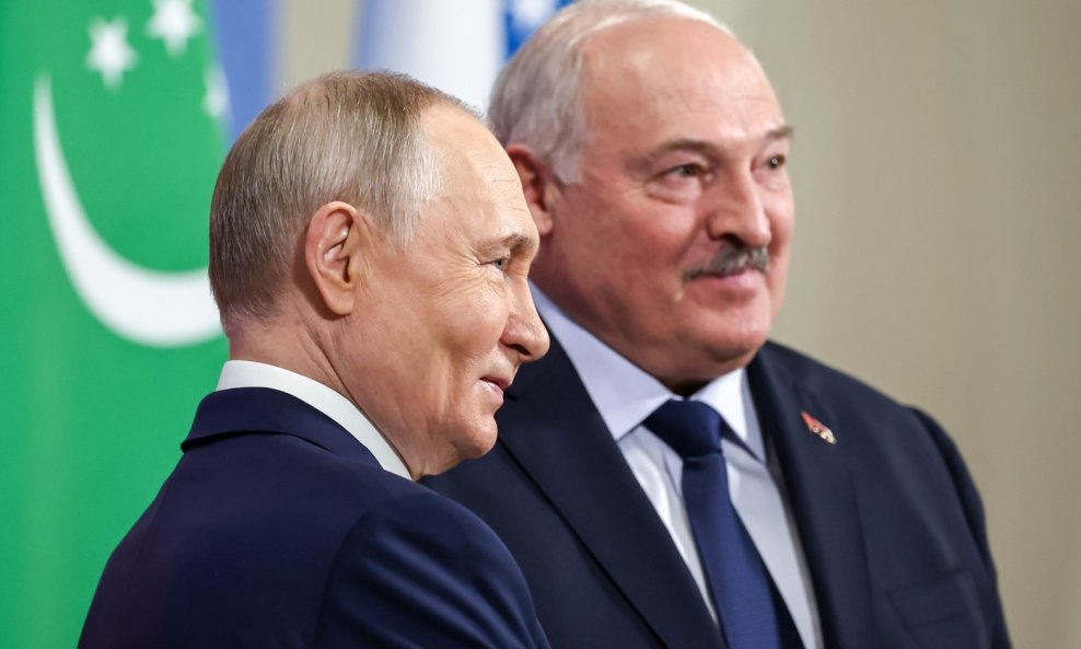 Vladimir Putin i Aleksandar Lukašenko