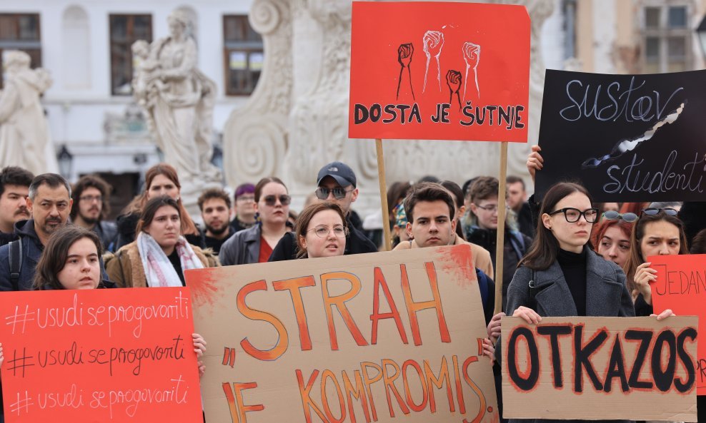 U Osijeku organiziran studentski prosvjed zbog nasilja profesora nad studentima Akademije za umjetnost i kulturu