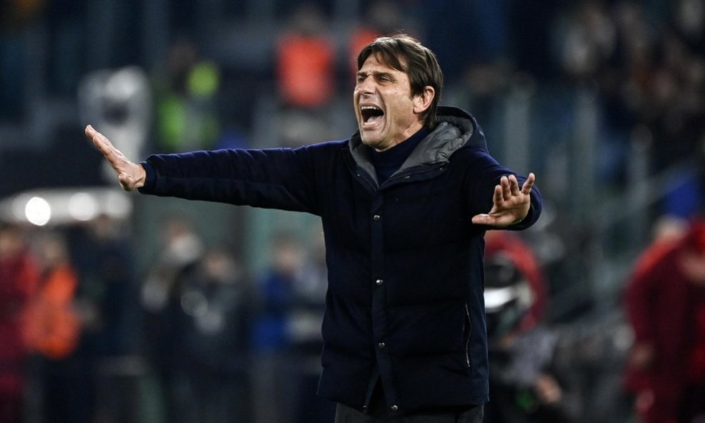 Antonio Conte, trener Napolija