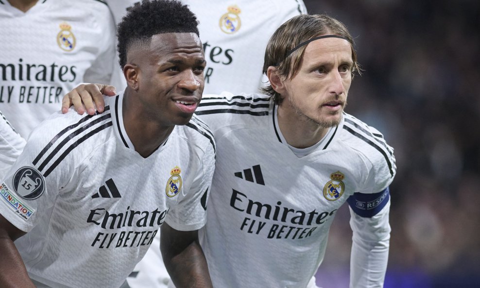 Vinicius i Modrić