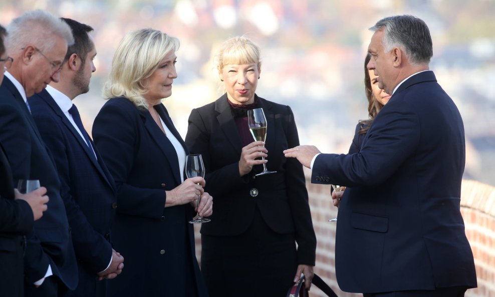 Marine Le Pen i Viktor Orban