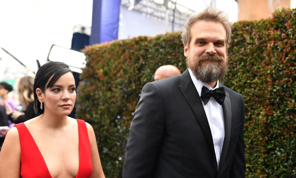 David Harbour i Lily Allen