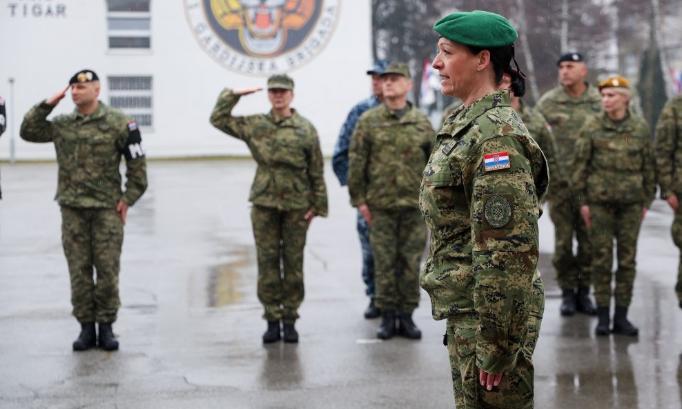 Pukovnica Mirna Bajčetić Šijanski zapovjednica je 6. hrvatskog kontingenta u NATO misiji u Mađarskoj