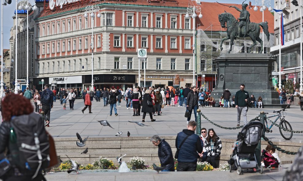 Trg Bana Jelačića