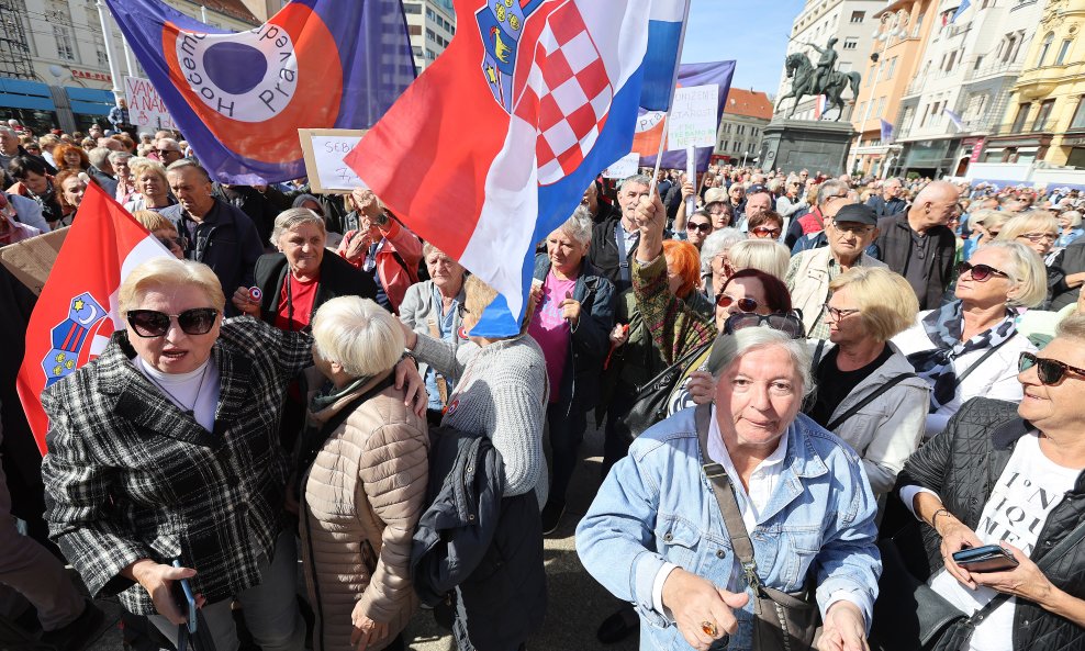 Prosvjed umirovljenika u Zagrebu