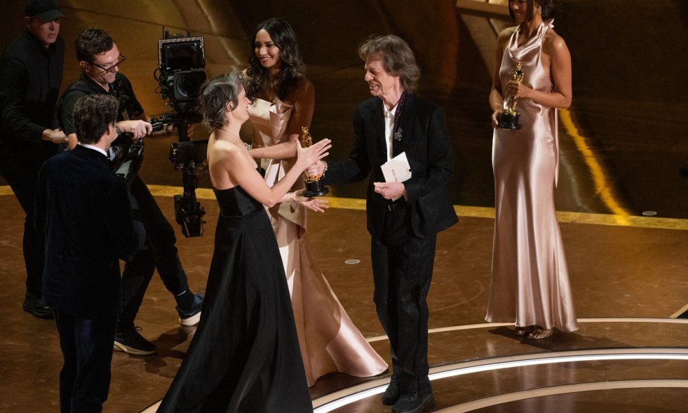 Mick Jagger uručio je Oscara za Najbolju pjesmu Clémentu Ducolu, Jacquesu Audiardu i Camille Dalmais