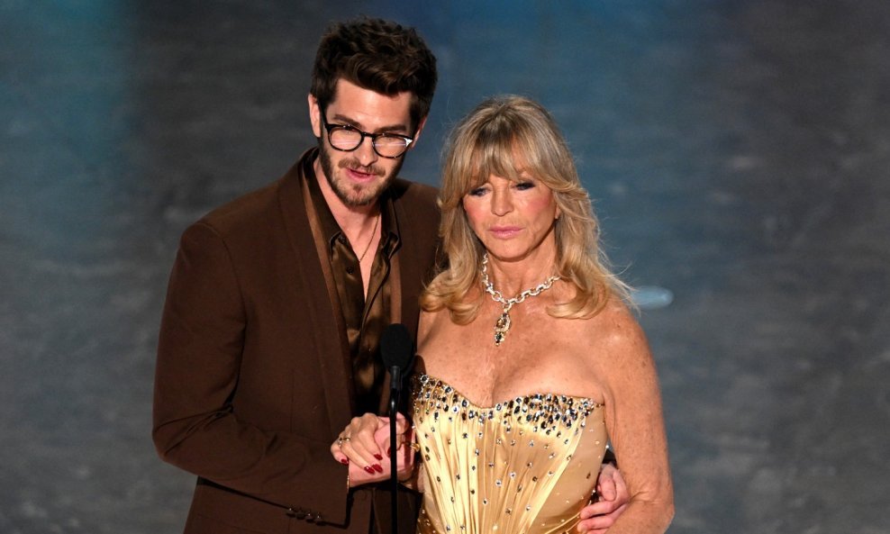 Andrew Garfield i Goldie Hawn