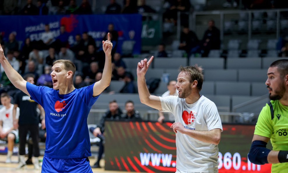 Pokaži srce futsal masters