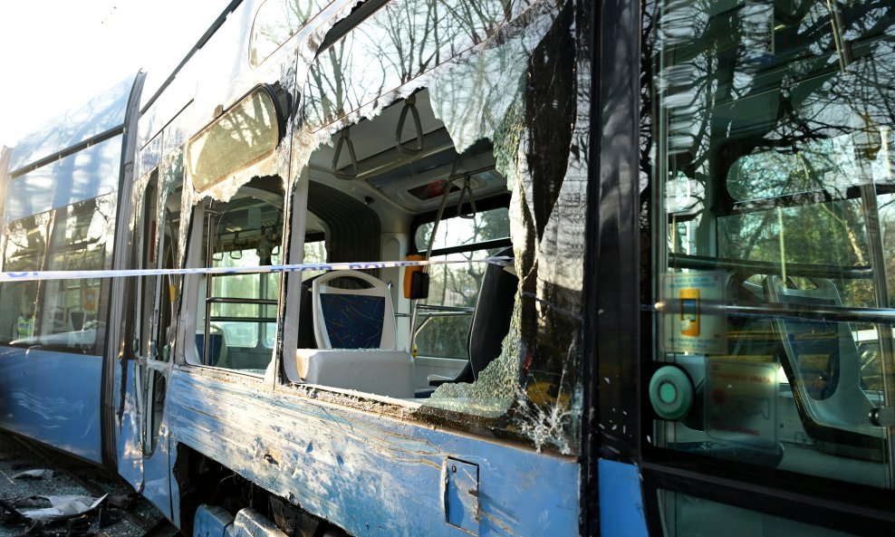 Sudar tramvaja i taksija u Zagrebu