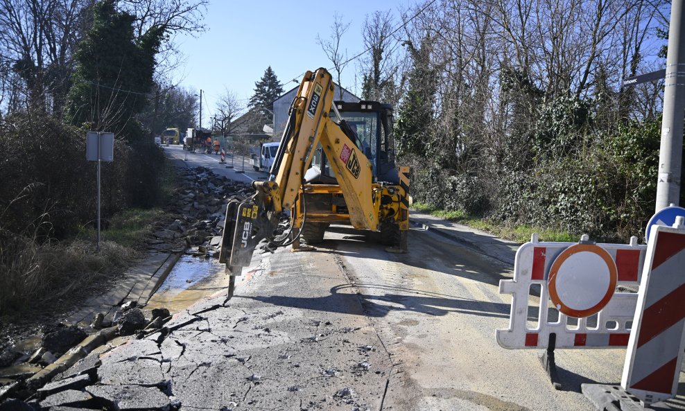 Klizište na Vrhovcu, u blizini Ureda predsjednika