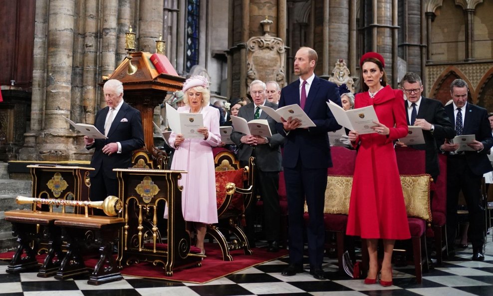 Kate Middleton, princ William, kralj Charles, kraljica Camilla