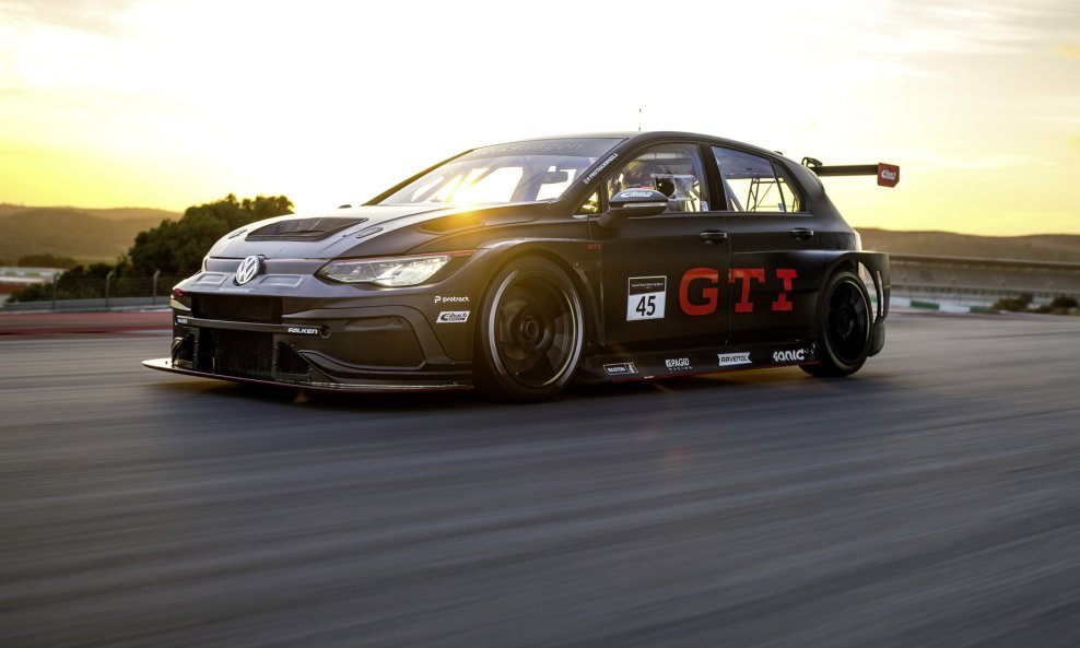 VW Golf GTI Clubsport 24h