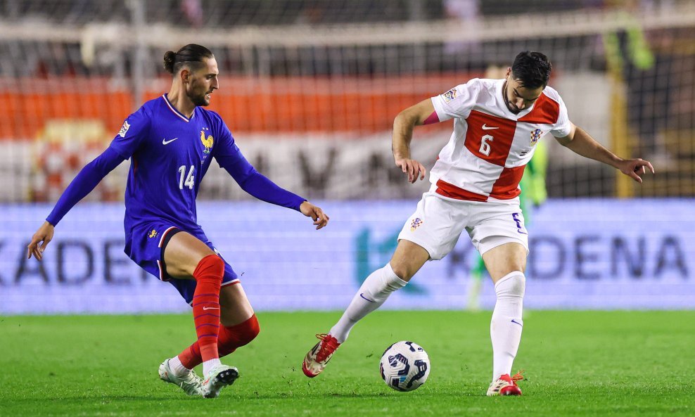 Adrien Rabiot vs. Josip Šutalo