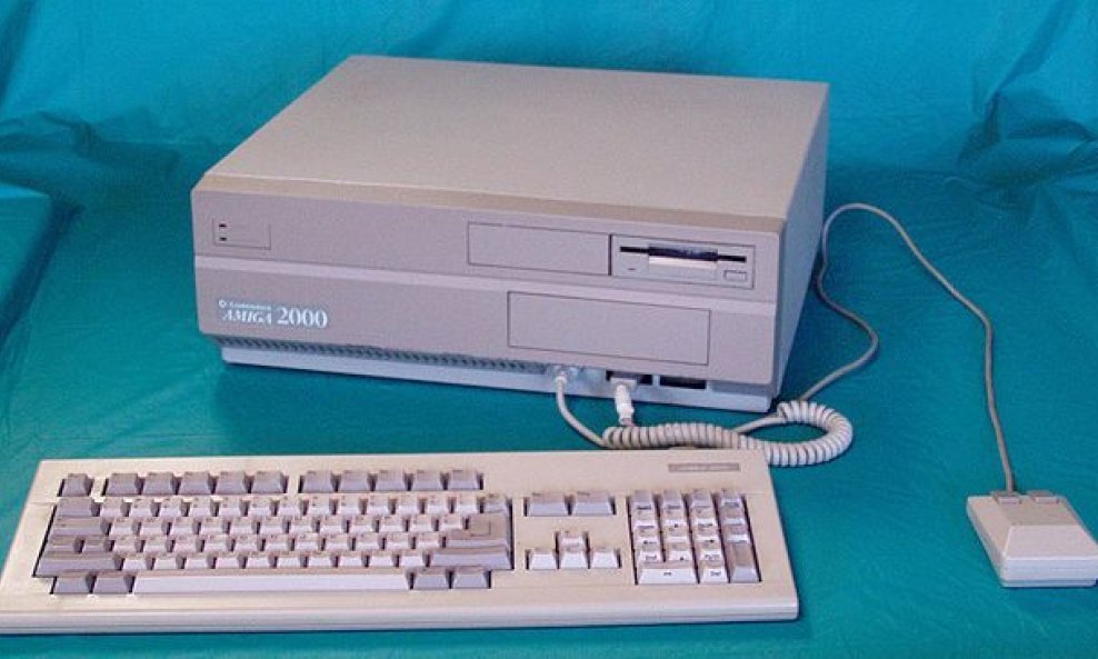 Amiga 2000