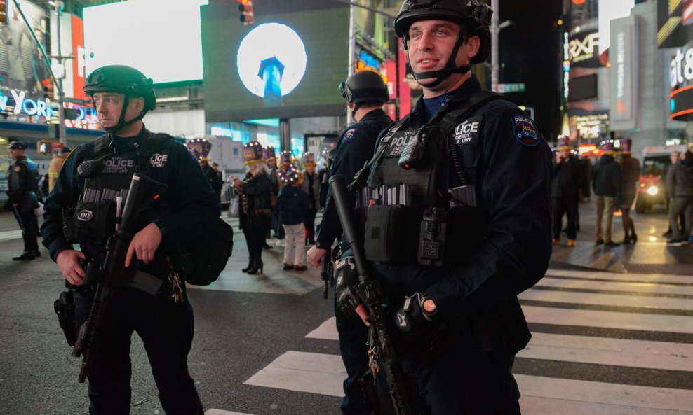 Pljačka je izvedena unatoč jakim policijskim snagama na Times Squareu