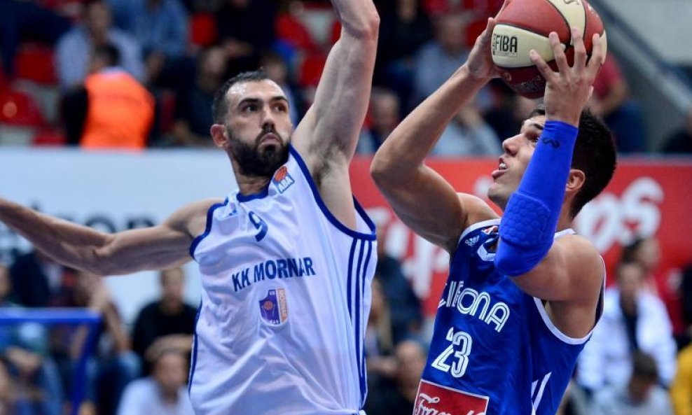 Nik Slavica (Cibona - Mornar)