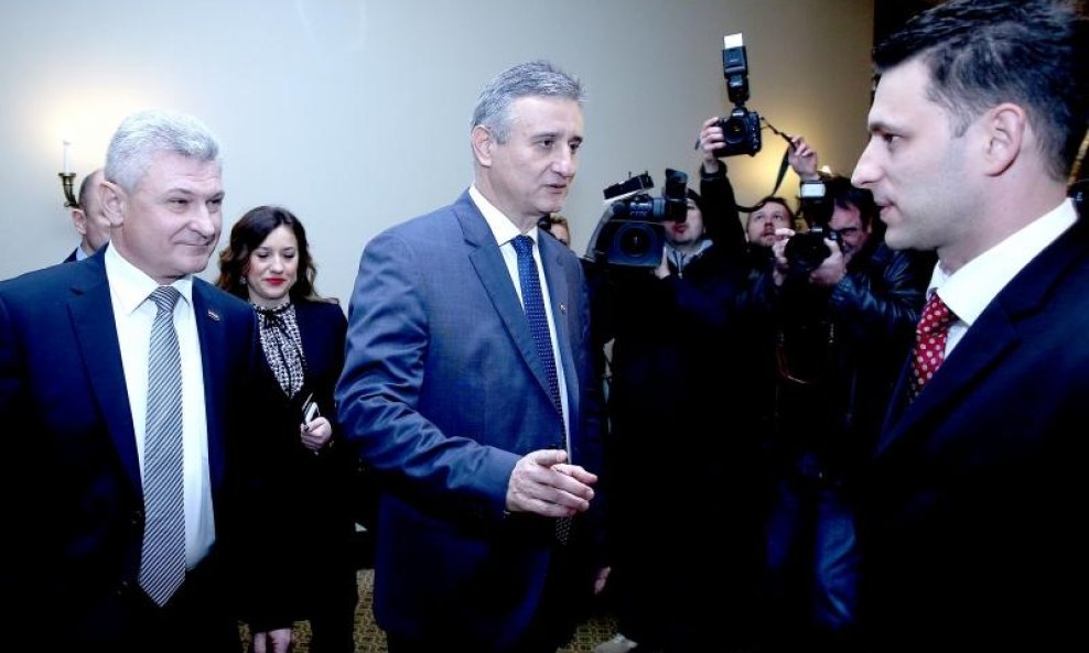 Branko Hrg, Tomislav Karamarko, Božo Petrov