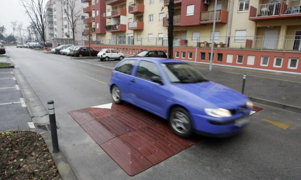 ležeći policajac