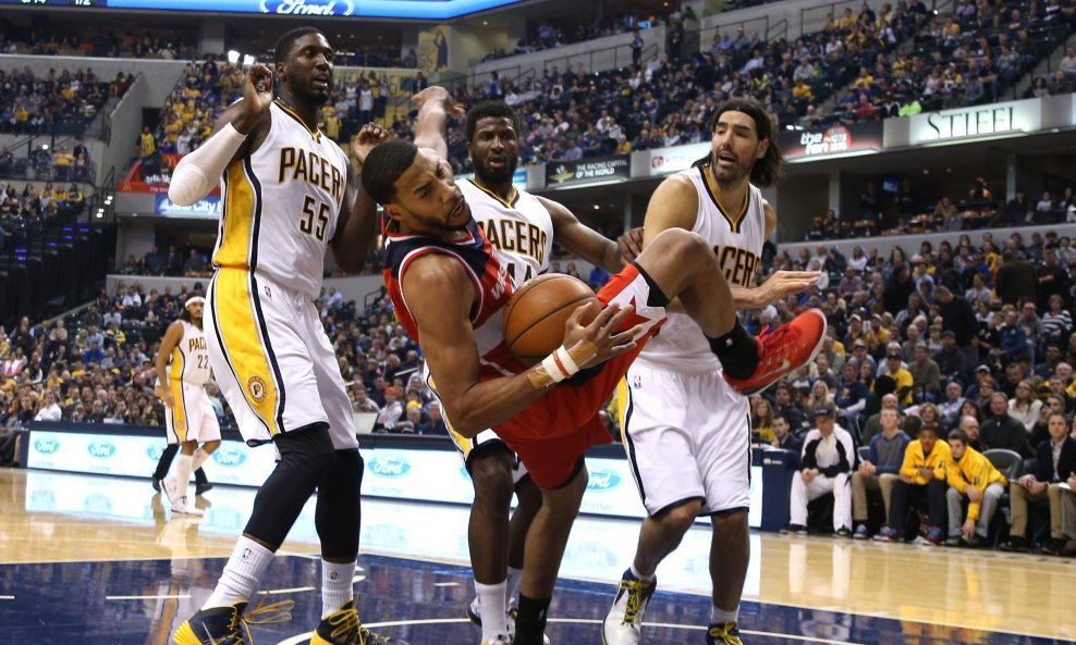 Roy Hibbert Solomon Hill Luis Scola