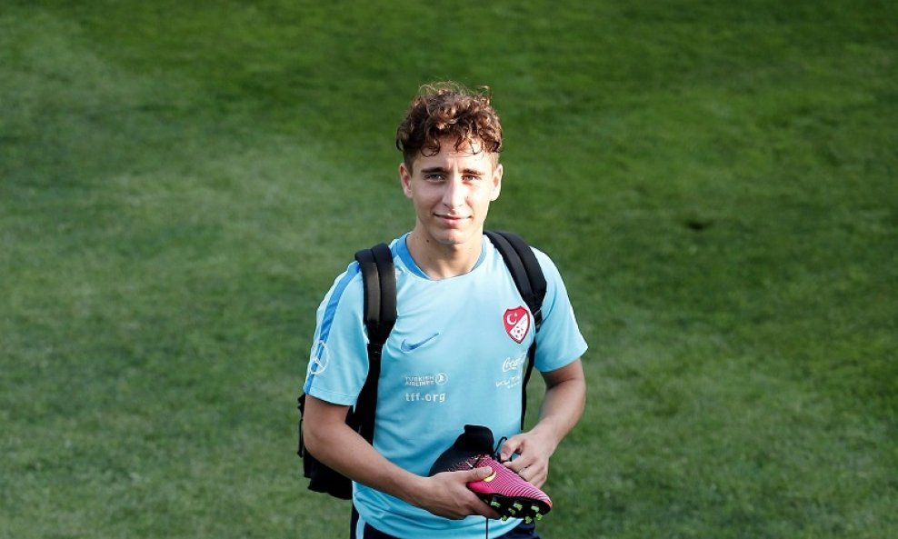 Emre Mor