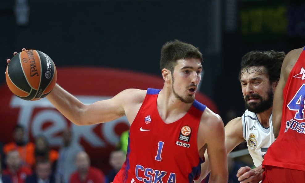 Nando de Colo