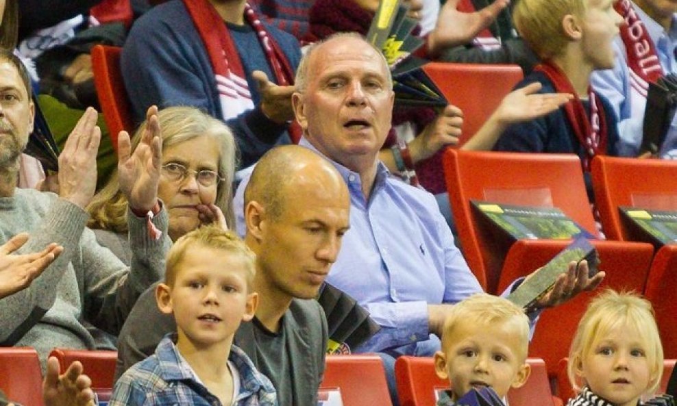 Uli Hoeness supruga Susanne i Arjen Robben