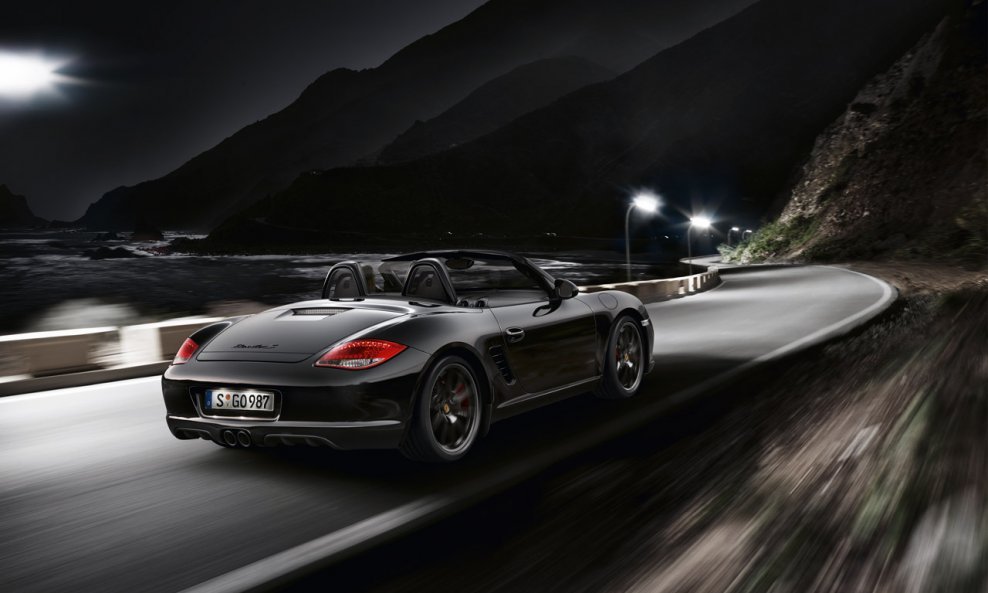 02-2012-porsche-boxster-s-black-edition