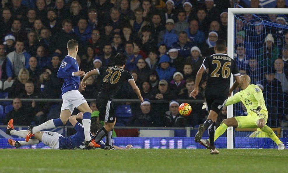 Okazaki zabija za Leicester