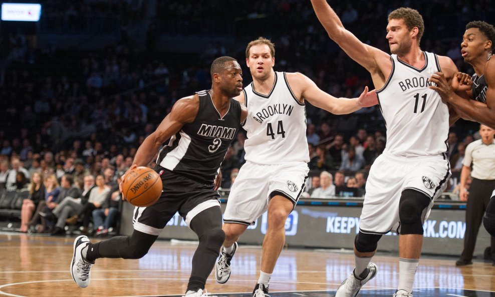 Dwyane Wade, Bojan Bogdanovic i Brook Lopez