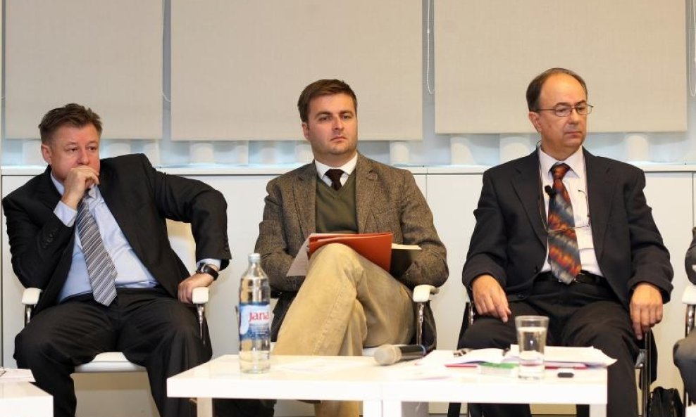 Ivo Jelušić, Tomislav Ćorić i moderator Ratko Bošković