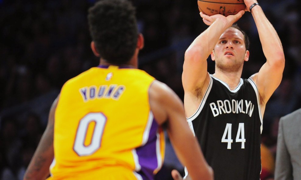 Bojan Bogdanović vs LA Lakers