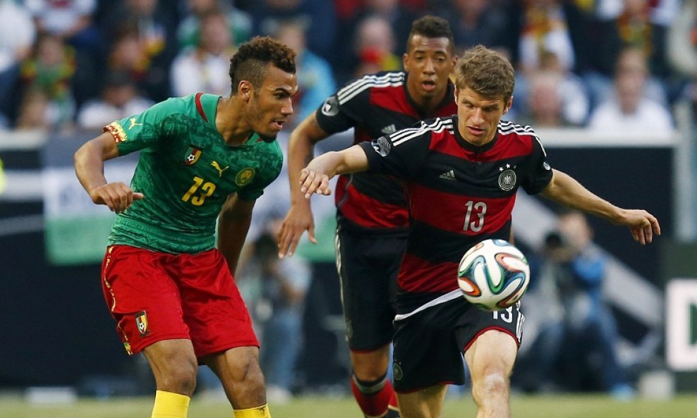 Thomas Müller (d) i Eric Choupo-Moting