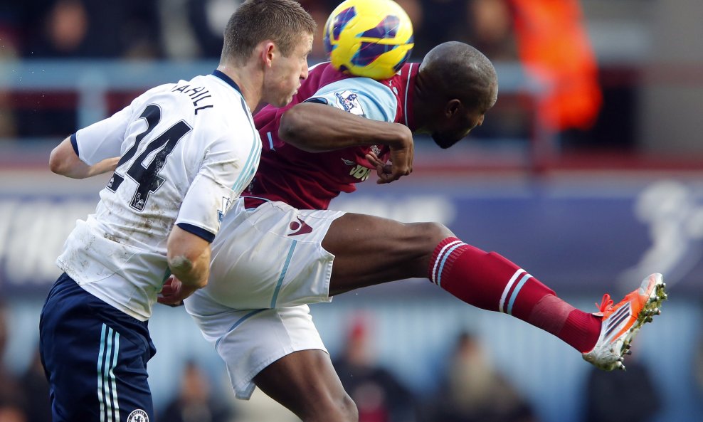 Carlton Cole i Gary Cahill