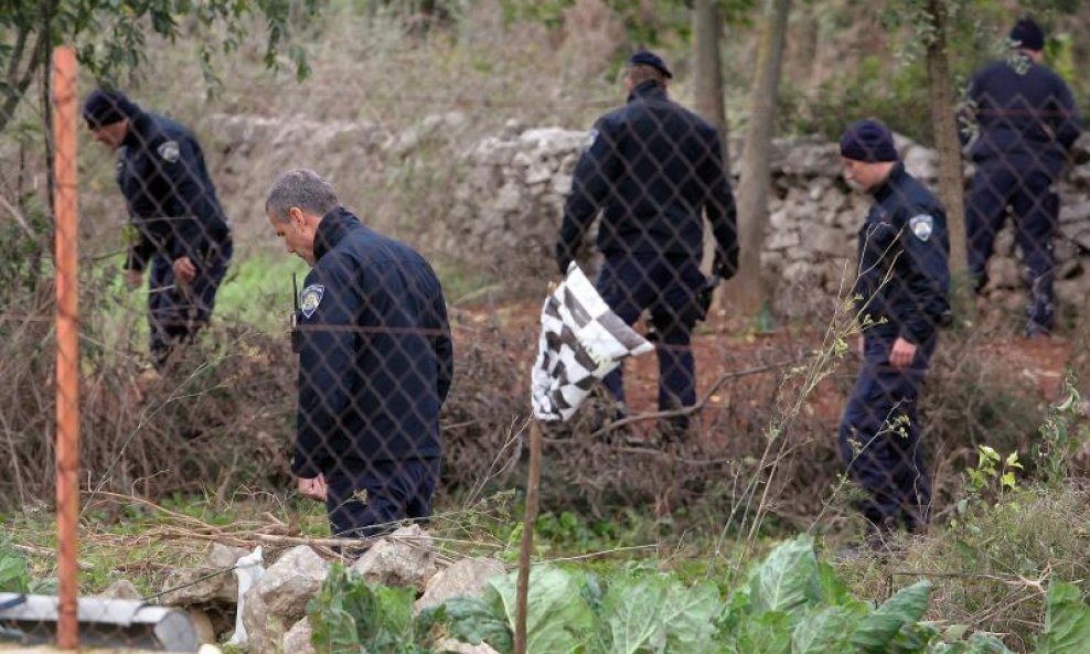 POLICIJSKI UVIĐAJ GALOVAC