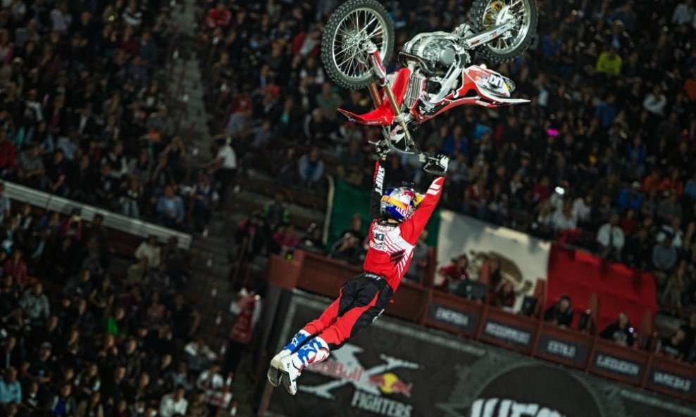 RedBullXFighters4