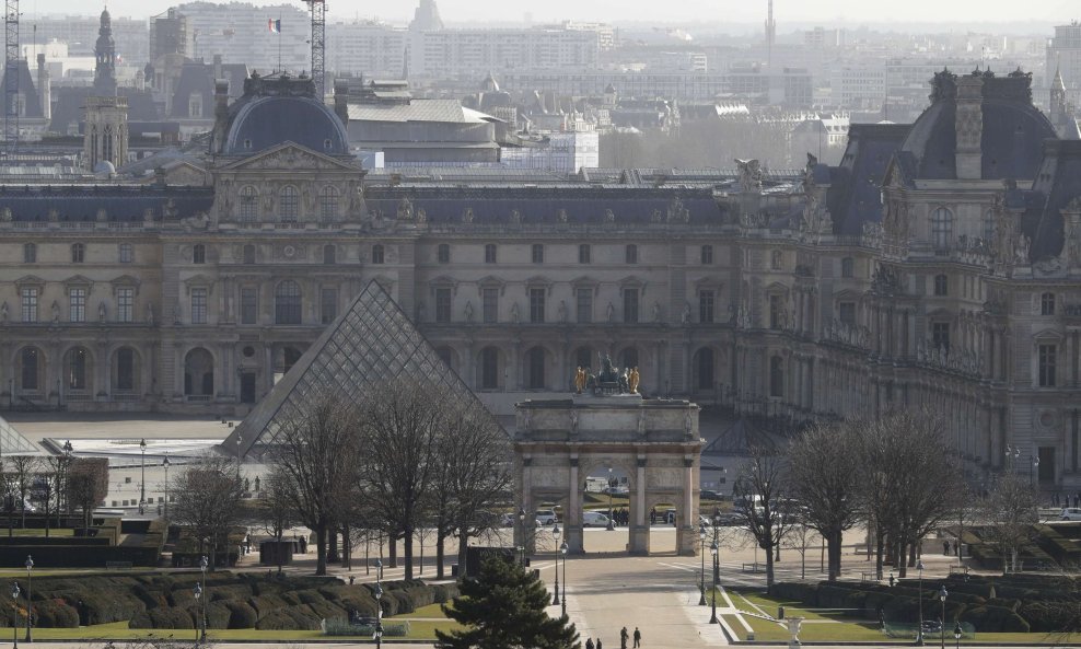 Louvre