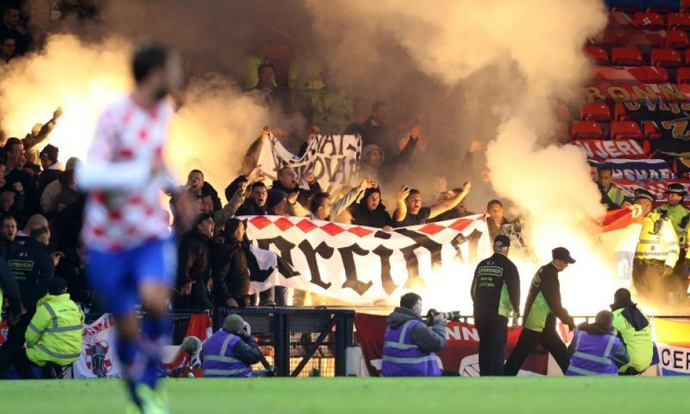 Baklje na Hampden Parku