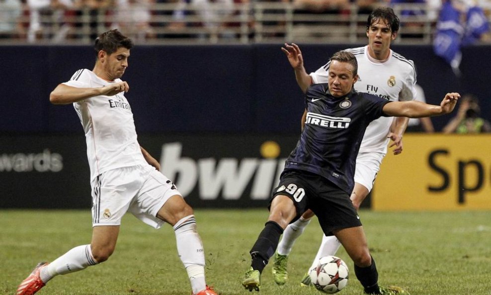 Alvaro Morata (L) i Kaká  vs. Patrick Olsen