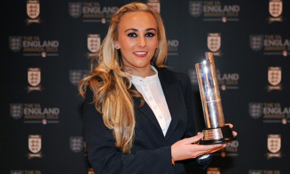 Toni Duggan, 3 (2)