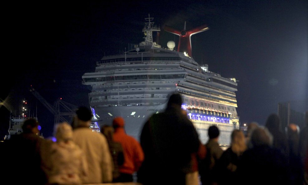 Carnival Triumph konačno stiže do obale