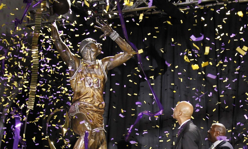 Kareem Abdul Jabbar statua kip