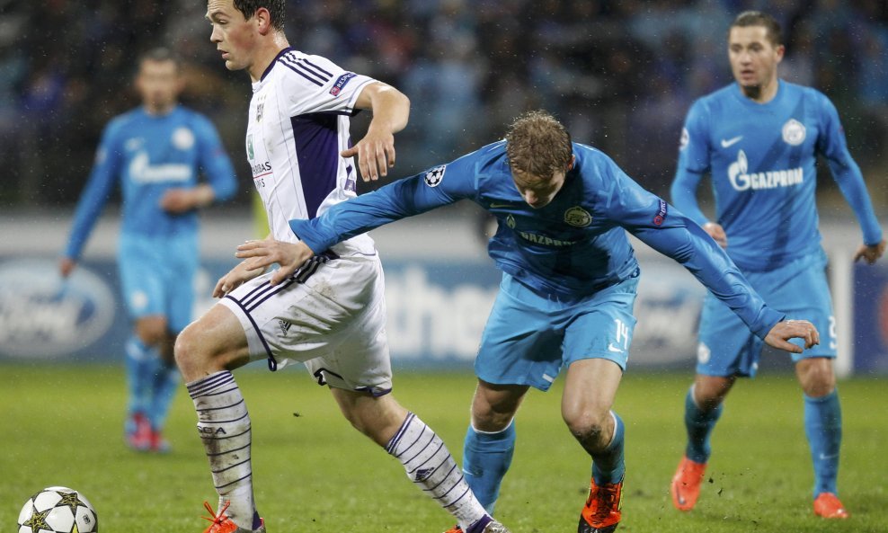 Tomas Hubocan (Zenit) vs Tom De Sutter (Anderlecht)