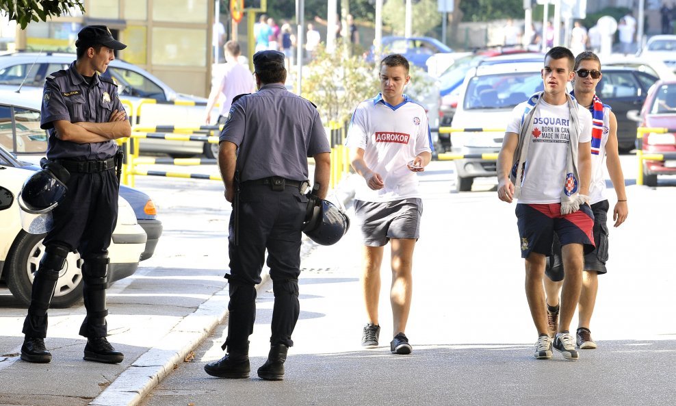 policija, torcida, navijači 2011