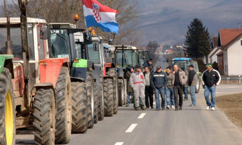 Prosvjed seljaka - Požega Našice (8)