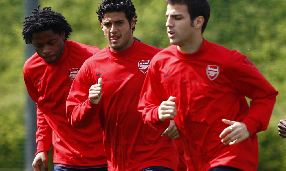 Alexandre Song, Carlos Vela i Cesc Fabregas