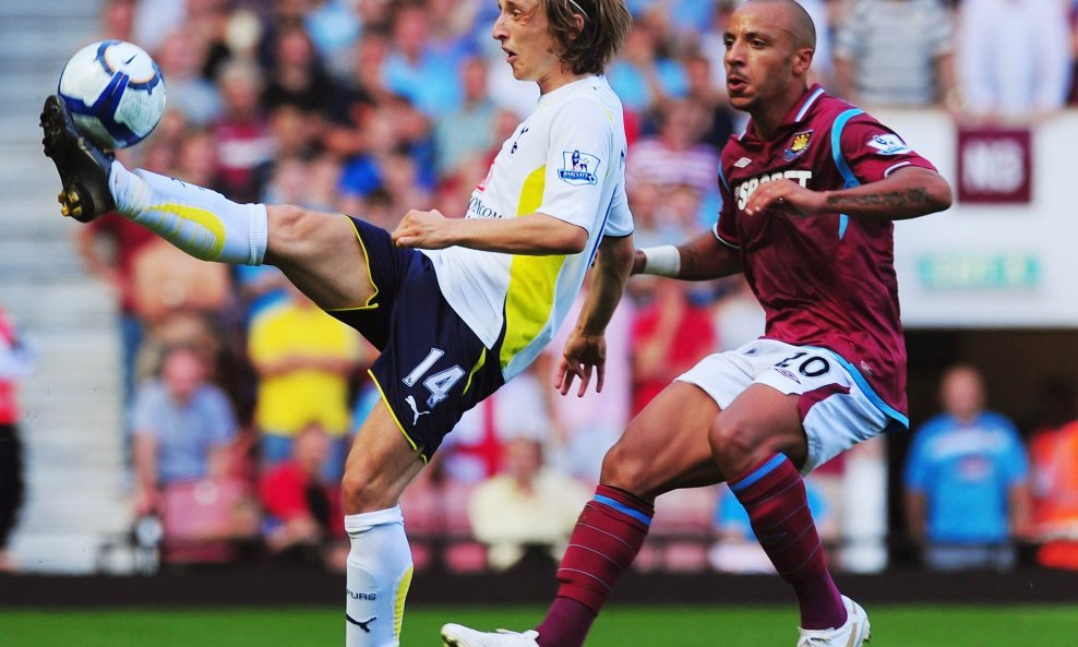 Luka Modrić i Julien Faubert (Tottenham - West Ham)