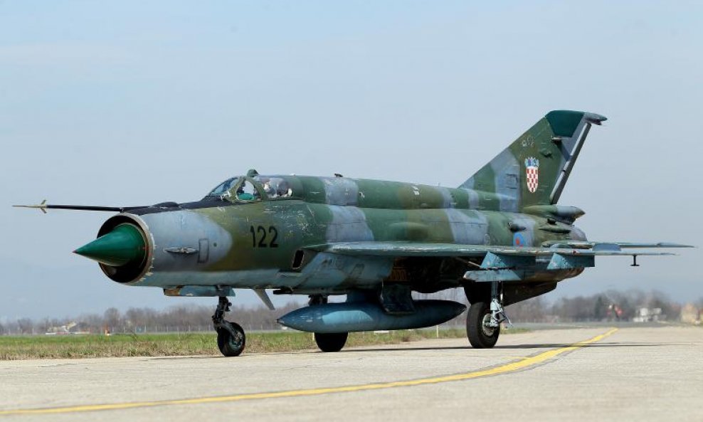 MIG 21