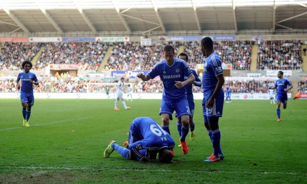 Demba Ba zabio Swanseaju