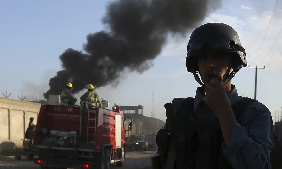 Afganistan bombaški napad