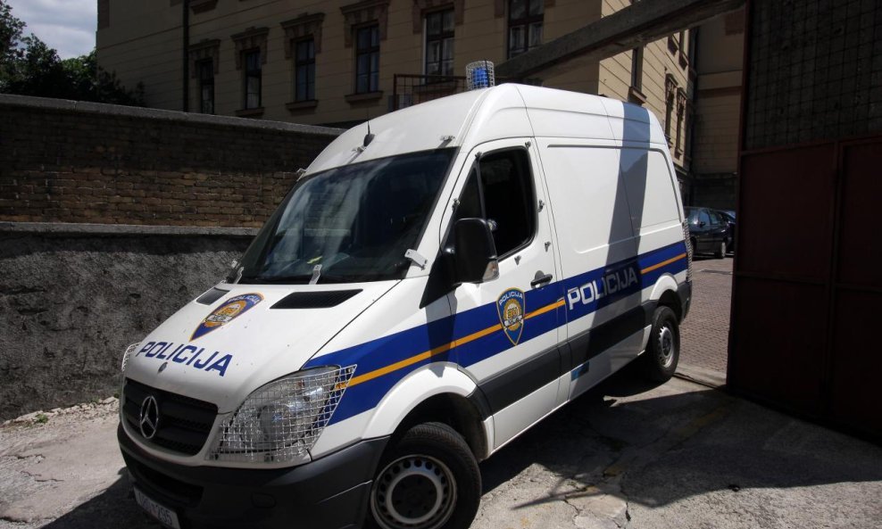 policija dobra